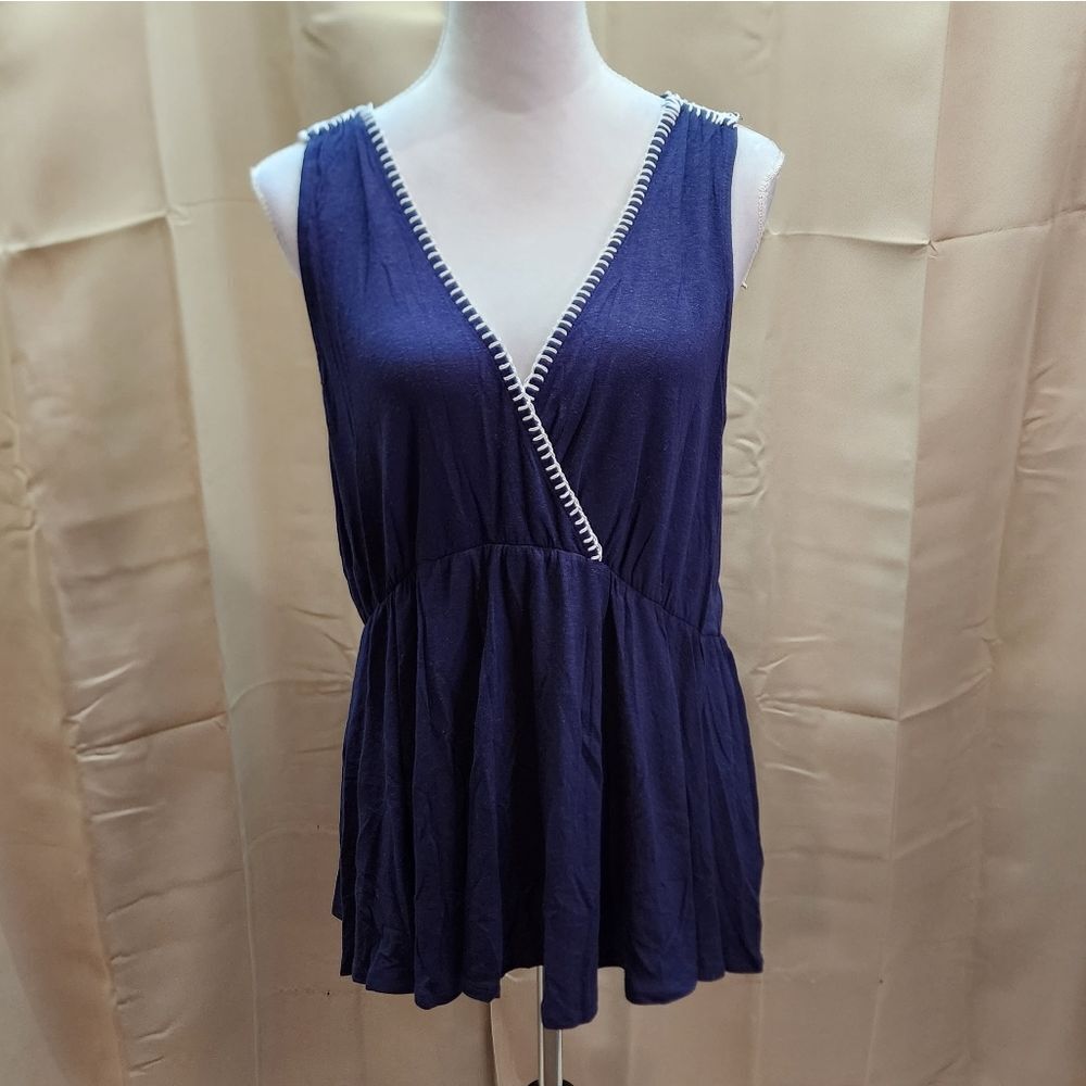 Universal Thread Navy Blue Stitched Surplice Tank Top Size Large - Picture 2 of 9